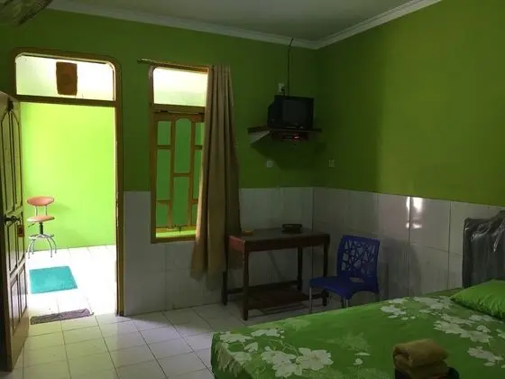 Standard Tek Büyük Yataklı Oda (with AC)