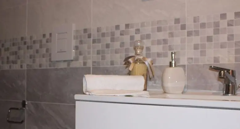 Üç Kişilik Oda, Özel Banyo