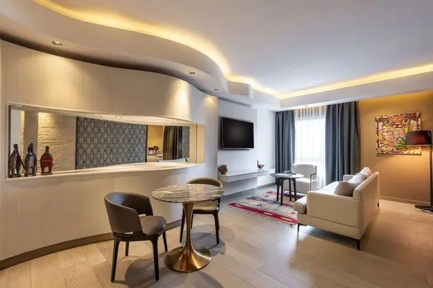 Superior Oda, 1 En Büyük (King) Boy Yatak (One Bedroom Suite)