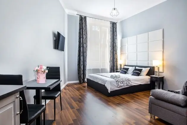 Deluxe Stüdyo Süit