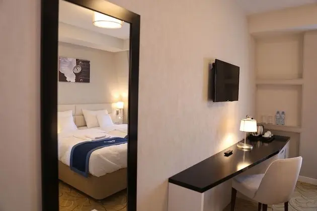 Comfort Tek Büyük Yataklı Oda