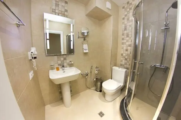 Comfort Tek Büyük Yataklı Oda