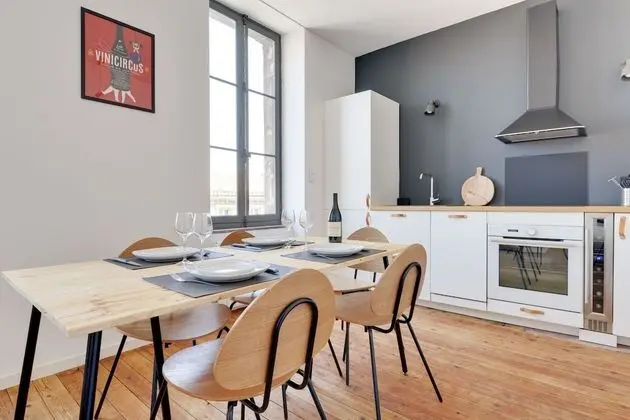 Superior Apart Daire, Banyolu/Duşlu, Bahçe Manzaralı (3)