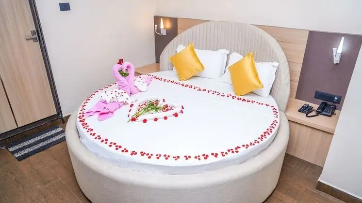 Honeymoon Oda