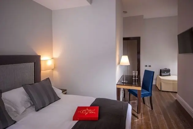 Superior Tek Büyük veya İki Ayrı Yataklı Oda