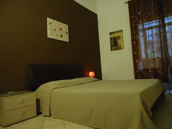 Tek Büyük Yataklı Oda