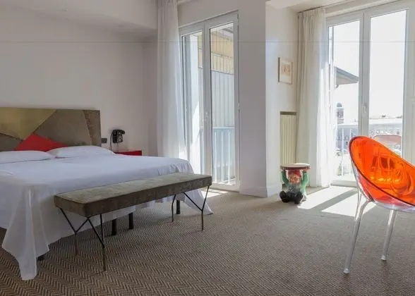 Classic Tek Büyük Yataklı Oda