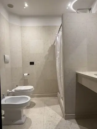 Classic Tek Büyük Yataklı Oda