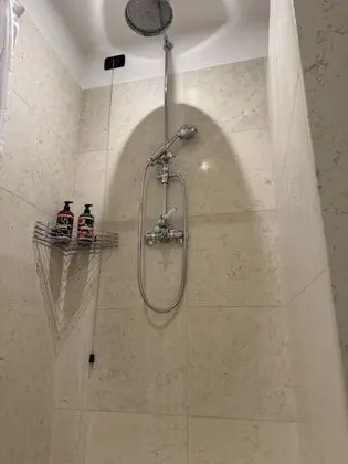 Classic Tek Büyük Yataklı Oda