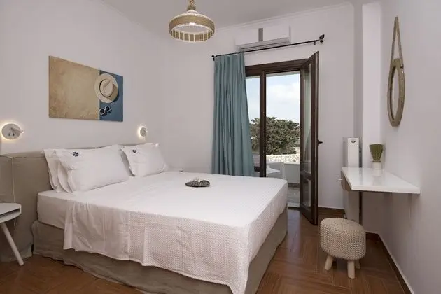 Romantic Villa, 1 En Büyük (King) Boy Yatak ve Çekyat, Engellilere Uygun, Havuz Manzaralı