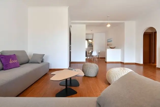 Romantic Villa, 1 En Büyük (King) Boy Yatak ve Çekyat, Engellilere Uygun, Havuz Manzaralı