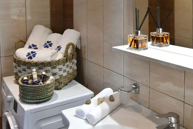 Romantic Villa, 1 En Büyük (King) Boy Yatak ve Çekyat, Engellilere Uygun, Havuz Manzaralı