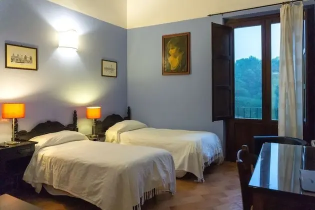 Deluxe Dört Kişilik Oda
