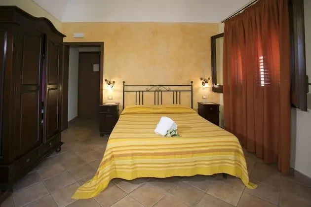 Traditional Tek Büyük Yataklı Oda, Ek Bina