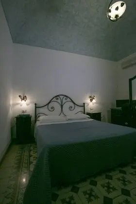 Traditional Tek Büyük Yataklı Oda, Ek Bina