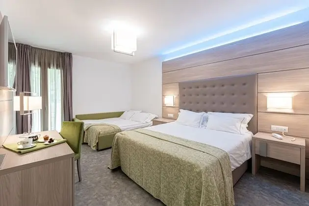 Superior Oda (Avasinis)