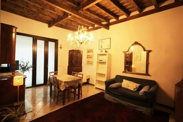 Apart Daire, 2 Yatak Odası, Mikrodalga