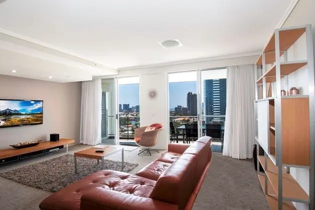 3 Bedroom 2 Bathroom Low Floor Apartment