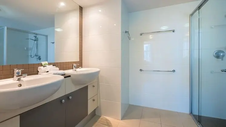 3 Bedroom 2 Bathroom Low Floor Apartment