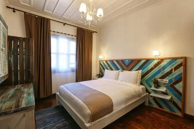 Deluxe Oda, Sokak Manzaralı