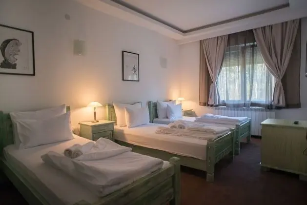 Standard Üç Kişilik Oda, 3 Yatak Odası, Park Manzaralı