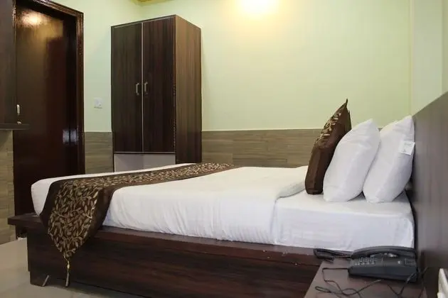 Deluxe Tek Büyük Yataklı Oda, 1 Çift Kişilik Yatak, Engellilere Uygun, Sigara İçilmez