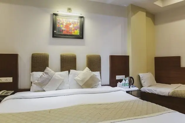 Deluxe Üç Kişilik Oda