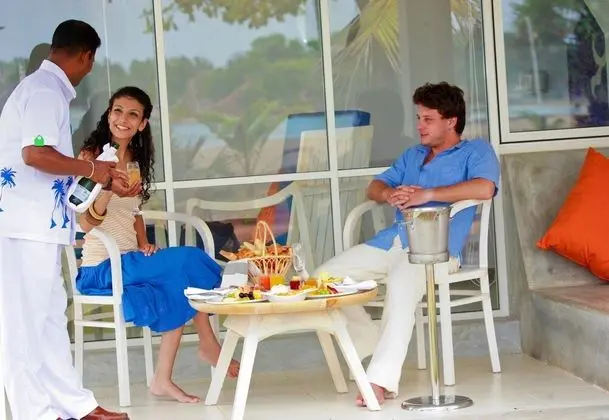 Beach Chalet