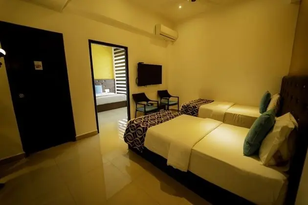 Deluxe Family room with Garden View