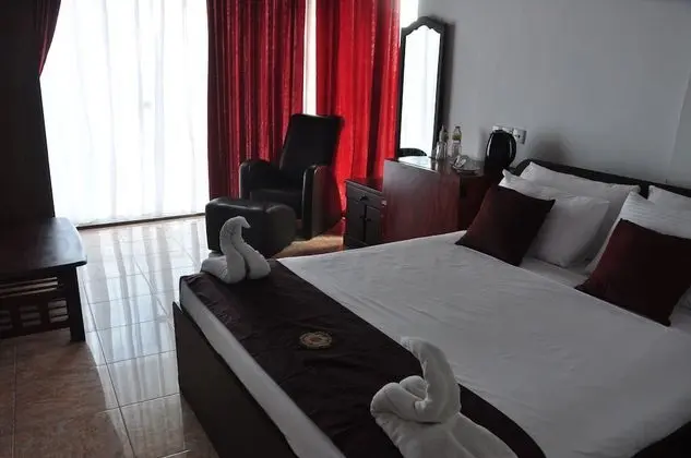 Deluxe Tek Büyük Yataklı Oda, 1 Büyük (Queen) Boy Yatak, Balkon, Koy Manzaralı