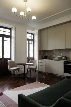 Apart Daire, Bahçe Manzaralı (Tito 1B)