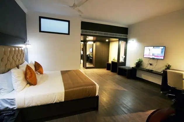 Premium Tek Büyük Yataklı Oda