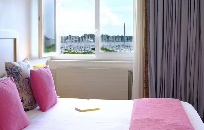 Deluxe Oda, Liman Manzaralı