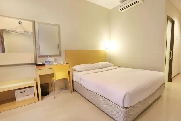 Standard Oda (Room Only )