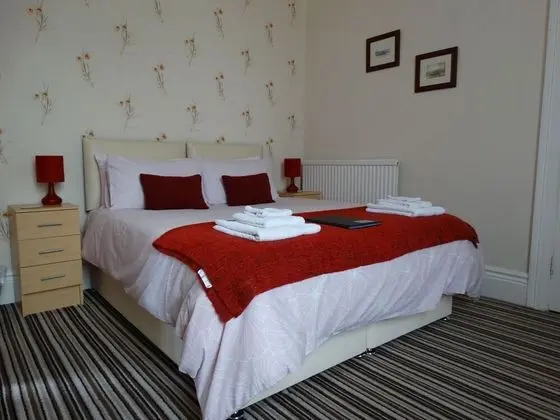 Süit, Banyolu/Duşlu (2 Adults & 2 Child)