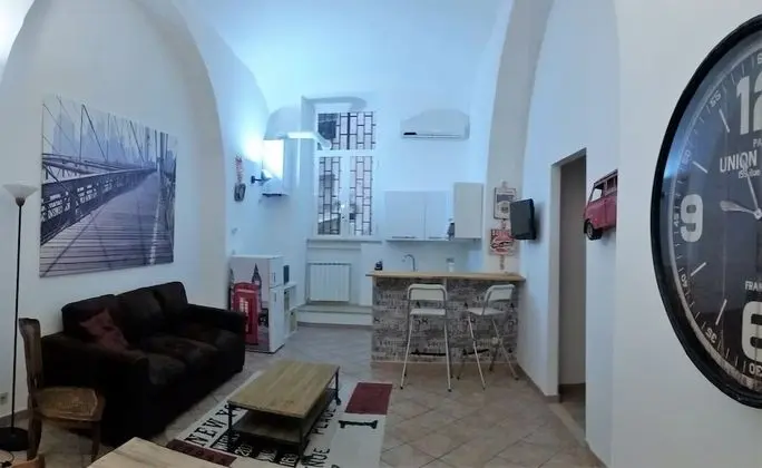 Apart Daire, 2 Yatak Odası, Küçük Mutfak