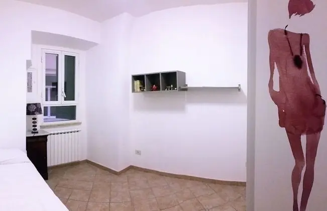 Apart Daire, 2 Yatak Odası, Küçük Mutfak