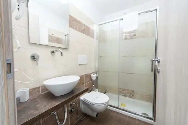 Tek Büyük Yataklı Oda, Özel Banyo