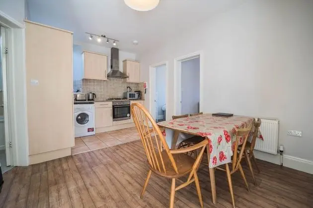 Classic Apart Daire, Birden Çok Yatak, Mutfak (Apartment 9)