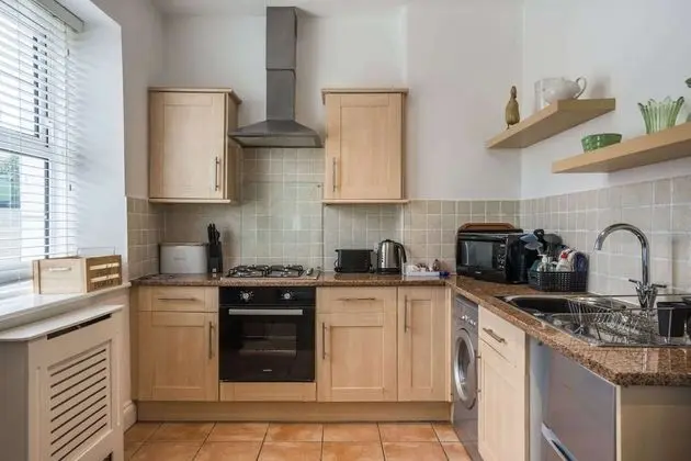 Premier Apart Daire, 1 Büyük (Queen) Boy Yatak ve Çekyat, Mutfak (Premier Apartment 13)