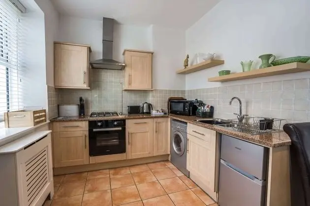 Premier Apart Daire, 1 Büyük (Queen) Boy Yatak ve Çekyat, Mutfak (Premier Apartment 13)