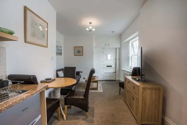 Premier Apart Daire, 1 Büyük (Queen) Boy Yatak ve Çekyat, Mutfak (Premier Apartment 13)