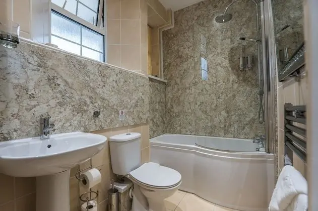 Premier Apart Daire, 1 Büyük (Queen) Boy Yatak ve Çekyat, Mutfak (Premier Apartment 13)