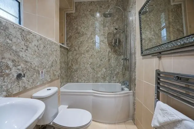 Premier Apart Daire, 1 Büyük (Queen) Boy Yatak ve Çekyat, Mutfak (Premier Apartment 13)