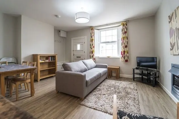 Premier Apart Daire, 1 Büyük (Queen) Boy Yatak ve Çekyat, Mutfak (Premier Apartment 15)