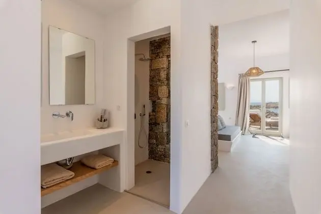 Premium Suite with Sea View and Outdoor Jetted Tub