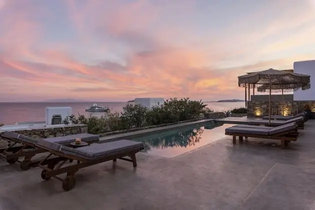 Standard Poolside Room with Sea View