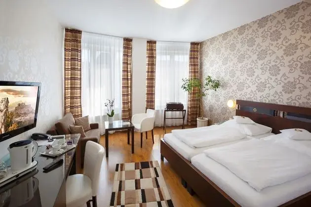 Deluxe Tek Büyük Yataklı Oda