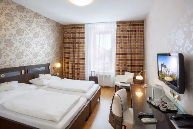 Standard Tek Büyük veya İki Ayrı Yataklı Oda, Avlu
