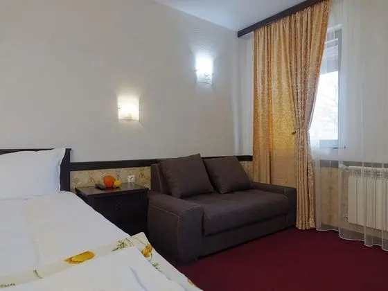 Standard Tek Büyük Yataklı Oda